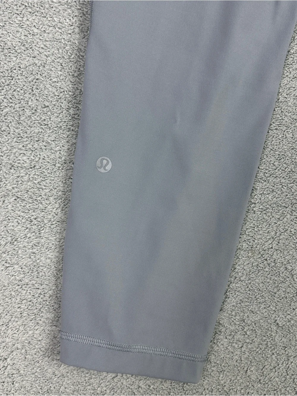 Lululemon Fast and Free High-Rise Crop 23” Tight Womens 12 Gray Nulux Reflective